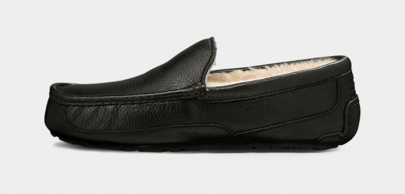 Ugg Ascot Leather Men's Moccasins Black | GTEWCAF-67