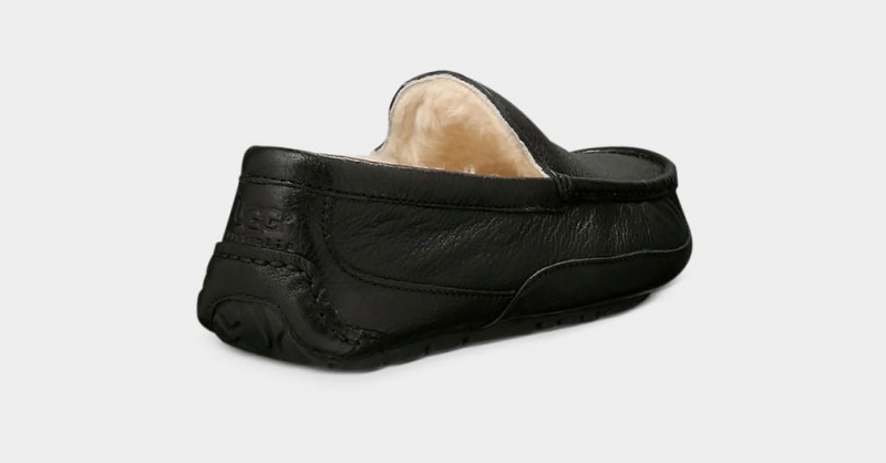 Ugg Ascot Leather Men's Moccasins Black | GTEWCAF-67